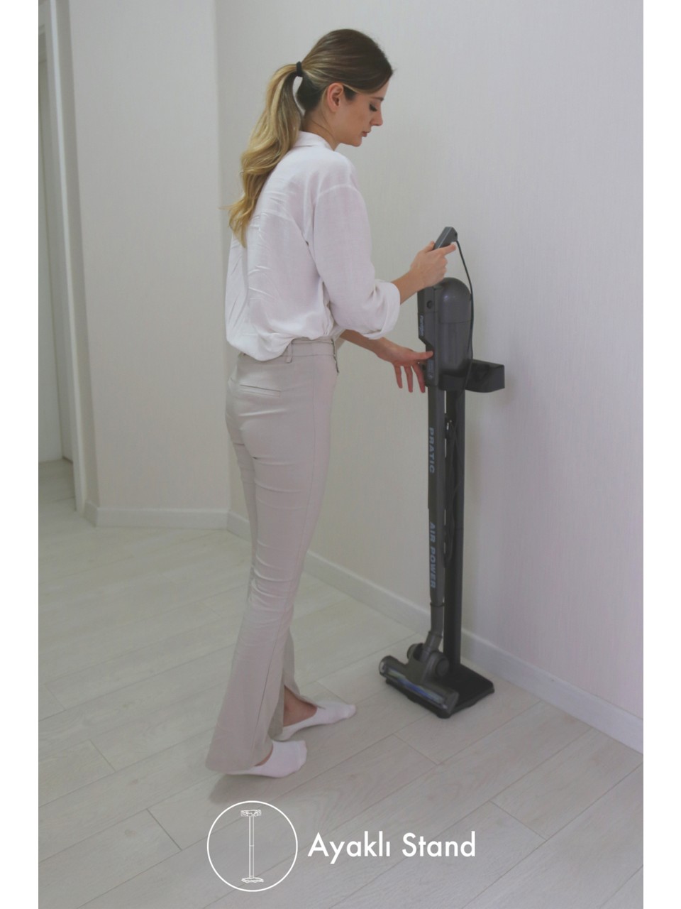 resimler/genel/Fantom Pratic Aır Power P 1250 Antrasit Torbasız Dönebilen Turbo Başlıklı Dikey Süpürge
